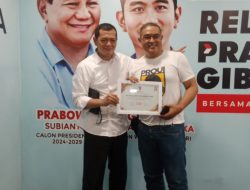 Deklarasi Relawan Prabowo PROUI Alumni Universitas Indonesia dan Aktifis 90 an Dukung Prabowo Gibran