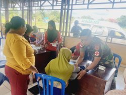 Waspada Penyakit Malaria di Musim Penghujan, TNI Hadir Kontrol Kesehatan Warga Perbatasan