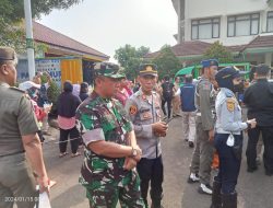 Danramil Bersama Waka Polsek Duren Sawit Dampingi Kunjungan Pj Gubernur di Duren Sawit