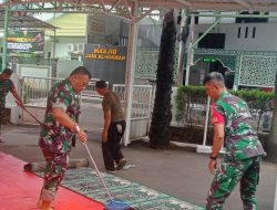 Karya Bakti Bersihkan Tempat Ibadah Oleh Koramil 01/Jatinegara