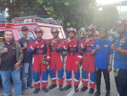 Sebuah Mobil Box Mengalami Kecelakaan Tunggal Di Jalan Mangga Dua Raya