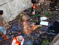 Hadirnya Babinsa Koramil Jatinegara, Bantu Warga Kerja Bakti
