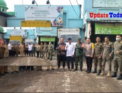 Babinsa Koramil 0621-23/PP Serka Dede Sulaeman Kawal Pendistribusian Kotak Suara di Desa Dago
