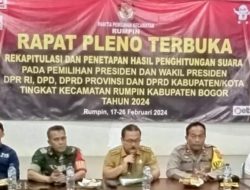 Camat Rumpin Icang Aliyudin S.Pd. S.I.P., M.M, Gelar Rapat Pleno Rekapitulasi Hasil Penghitungan Suara Pemilu 2024