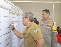 Forkopimda Bersama Toga, Tomas dan Toda Deklarasi Dukungan Penguatan Zona Integritas WBK dan WBBM di Polres Metro Tangerang Kota