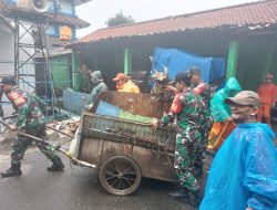 Karya Bakti Pembersihan Lingkungan Sarana Ibadah Masjid Oleh Koramil Kramatjati