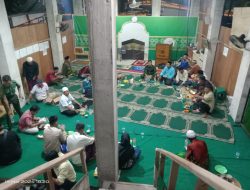 Jalin Silaturahmi, Koramil 02/Matraman Buka Puasa Bersama Tertua Ormas dan Warga Sekitar