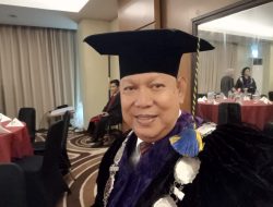 DIANTARA HADIAH TERTINGGI ATAS UJIAN DARI ALLAH ADALAH SABAR