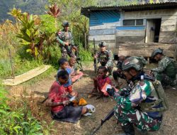 Bilogai Residents Welcomed Happily Habema Unit Conducted Patrol and Mobile Medical Services in Intan Jaya