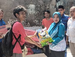 Pemkot Tangerang Melalui Dinsos Salurkan Bantuan Kebakaran di Kampung Sirnagalih