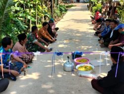 Bentuk Rasa Syukur, Babinsa Sertu Iwan Setiawan dan Perangkat Desa Gorowong Hadiri Acara Syukuran Bersama Warga