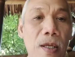 Alex Lansia Akan Bersurat Terbuka, Sebelum Aksi Heroik Memasang Spanduk di Kendaraan Bermotornya