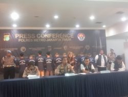 Kapolres Metro Jakarta Timur Memberikan Penjelasan Tentang Ungkap Kasus Pengeroyokan di Pasar Rebo