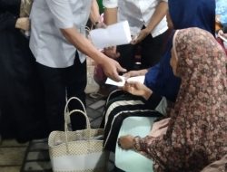 Walikota Tangerang Berbagi Puluhan Anak Yatim dan Para Janda, di Kediaman Walikota Kota Tangerang