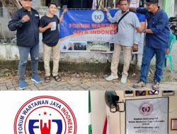 Jumat Berkah, Kasie Sosial FWJI Tangerang Kota, Berikan Bantuan Kantor Sekretariat