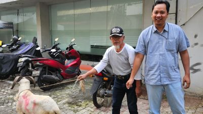 BRI Kantor Cabang Kemayoran, Serahkan Hewan Kurban sebagai Bentuk Kepedulian Sosial di Hari Raya Idul Adha 