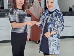BRI BO Gading Serpong Berikan Hadiah TV Samsung HD kepada Nasabah Beruntung dalam Program Undian Simpedes Periode 2 Tahun 2025