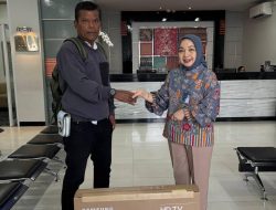 Samser Nainggolan Raih TV Samsung HD dari BRI BO Gading Serpong Lewat Program Undian Simpedes Periode 2 Tahun 2025