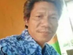 Kepala Sekolah SDN Lumpang 03, Bersama Siswa dan Dewan Guru, Ucapkan Selamat Hari Santri Nasional 2025