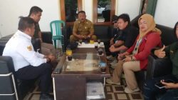 Pengurus AKPERSI (DPC) Kabupaten Bogor, di Sambut Hangat Oleh Ketua DPK APDESI Kecamatan Rumpin, H. Madharun
