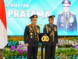 Kapolri Pimpin Upacara Penganugerahan Tanda Kehormatan Bintang Bhayangkara Pratama