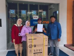 Bank BRI BO Kalideres Gelar Penyerahan Hadiah Undian Simpedes kepada Nasabah