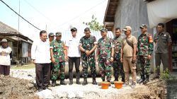 Kasrem 051/Wijayakarta Tinjau Langsung Peletakan Jembatan Merah Putih di Pebayuran