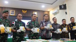 Satgas Pamtas Yonarhanud 1/PBC/1 Kostrad Gagalkan Penyelundupan Puluhan Kilo Narkoba
