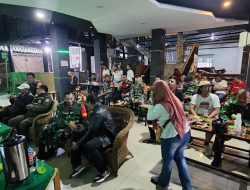 Pererat Kebersamaan Warga Lewat Nobar Piala Dunia 2026 di Makoramil Matraman