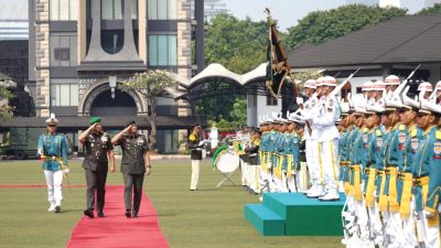 Perkuat Kemitraan Strategis, Kasad Terima Kunjungan Panglima Tentera Darat Malaysia