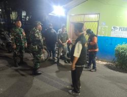 Patroli Sinergitas Babinsa Koramil 08/Duren Sawit dan Komduk Perkuat Keamanan Wilayah