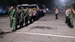 Babinsa Koramil 03/Pasar Rebo–Ciracas Bersama Tiga Pilar dan Warga Gelar Patroli Malam