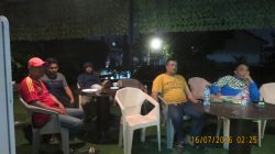 Korem 051/Wijayakarta dan Warga Nobar Semifinal Piala Dunia 2026 Inggris vs Argentina, Pererat Kebersamaan