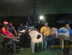 Korem 051/Wijayakarta dan Warga Nobar Semifinal Piala Dunia 2026 Inggris vs Argentina, Pererat Kebersamaan