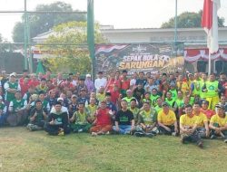 KEMERIAHAN HUT KE-81 RI: Turnamen Sepak Bola Sarungan MWCNU Cipondoh Cup 2 Resmi Digelar
