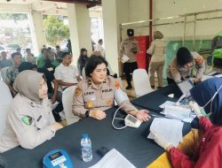 Peduli Kesehatan Warga, Polres Jakbar Gelar Bakti Kesehatan dan Donor Darah dalam Semangat PMJ Merdeka