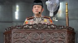 Dari Mimbar Jumat, Kapolres Jakbar Kombes Pol Nasriadi Ajak Masyarakat Jaga Kerukunan dan Keamanan Lingkungan