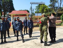 Tingkatkan Kesiapsiagaan Linmas, Babinsa Koramil Puhpelem Gembleng Linmas Desa Tengger