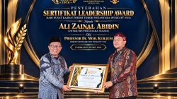 Bang Ali Dinobatkan sebagai Tokoh Inovator Bisnis dan Pahlawan Kemanusiaan